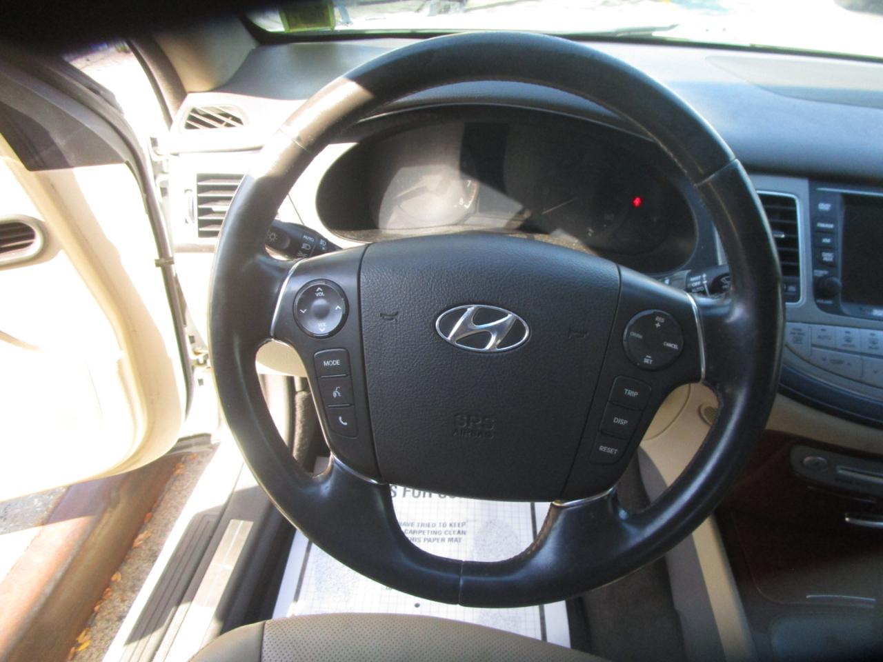 Hyundai Genesis 3.8L 2013