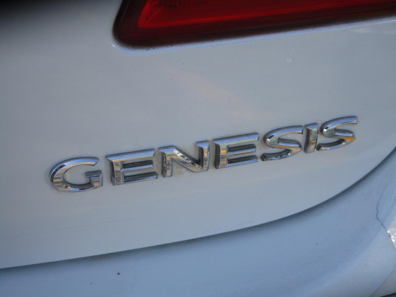 Hyundai Genesis 3.8L 2013