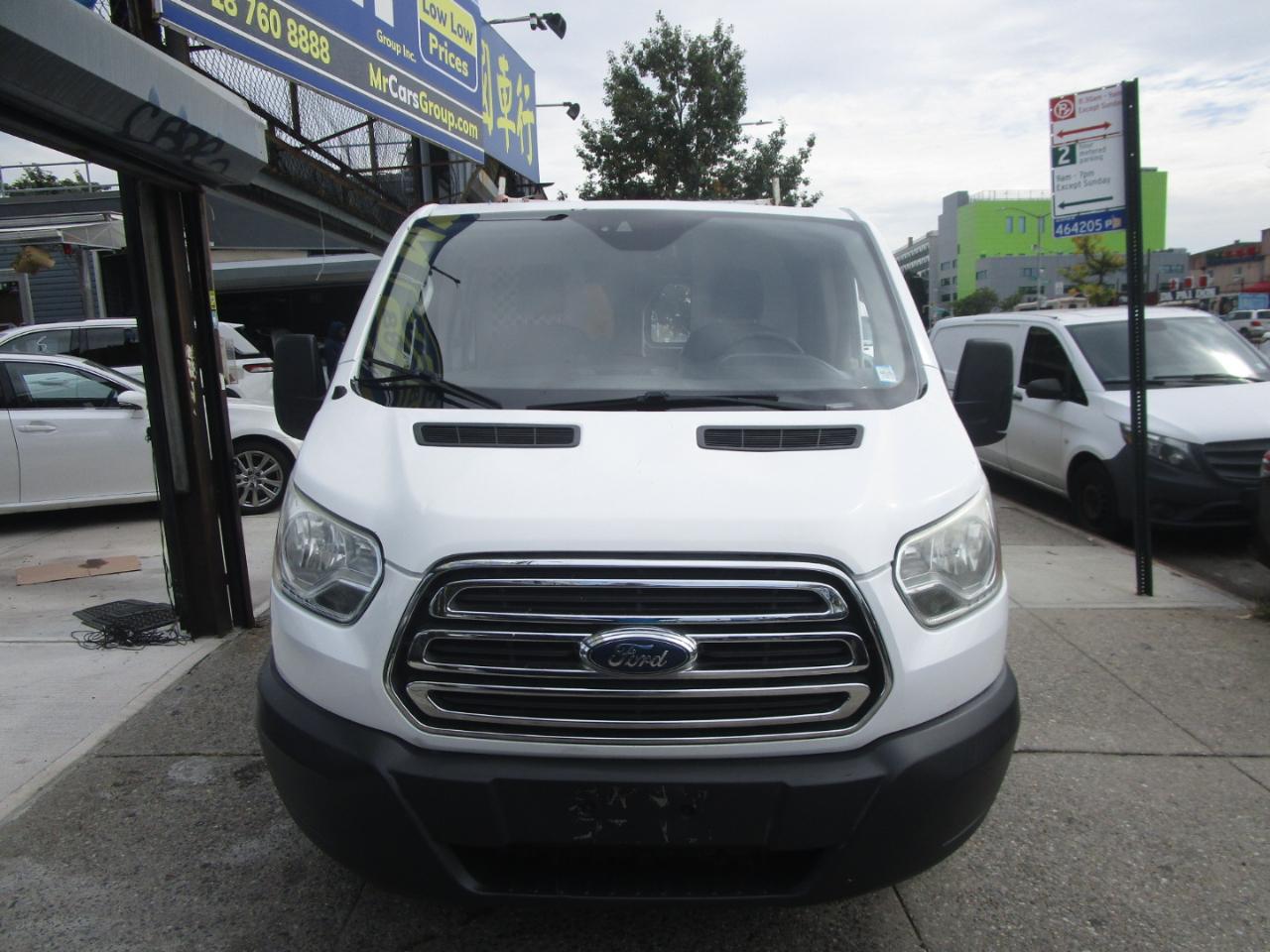 Ford Transit 250 Van Low Roof 60/40 Pass.130-in. WB 2016