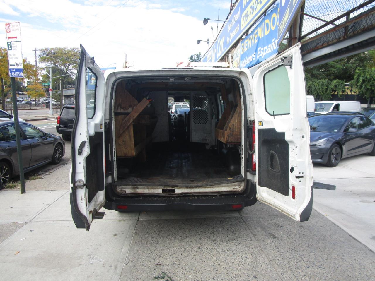 Ford Transit 250 Van Low Roof 60/40 Pass.130-in. WB 2016