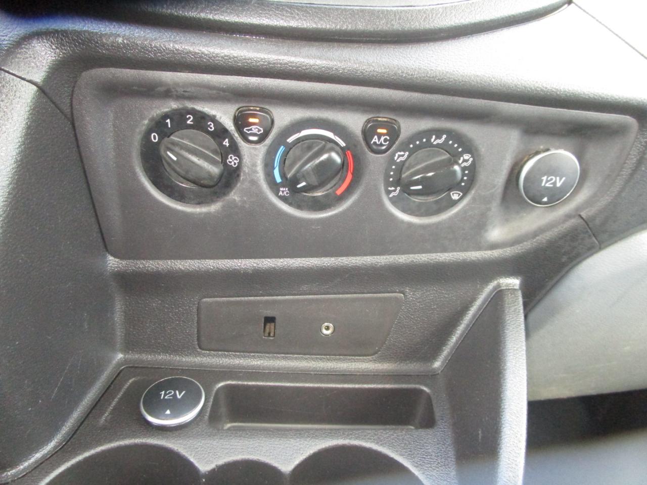 Ford Transit  2015