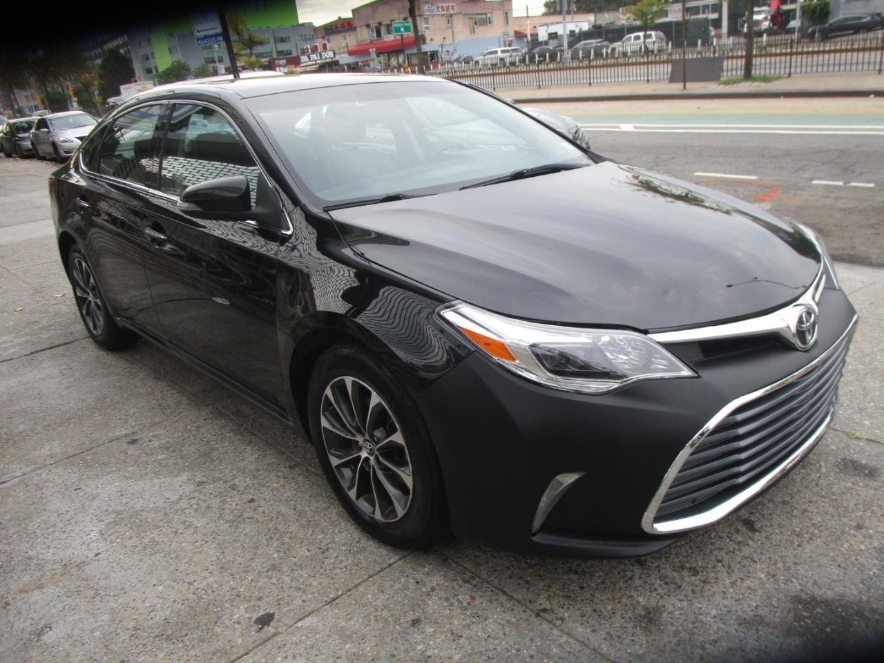 Toyota Avalon XLE 2016