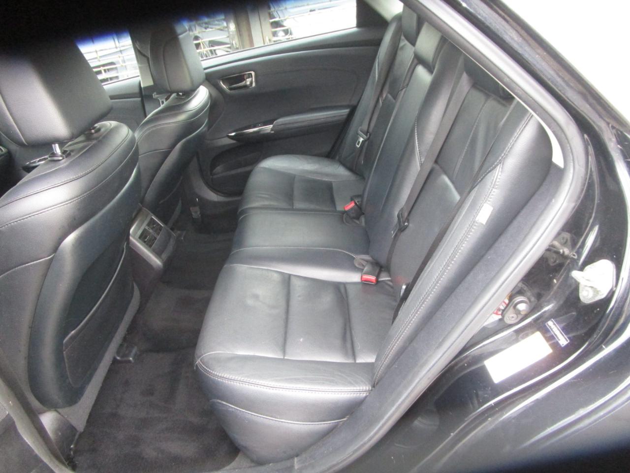 Toyota Avalon XLE 2016