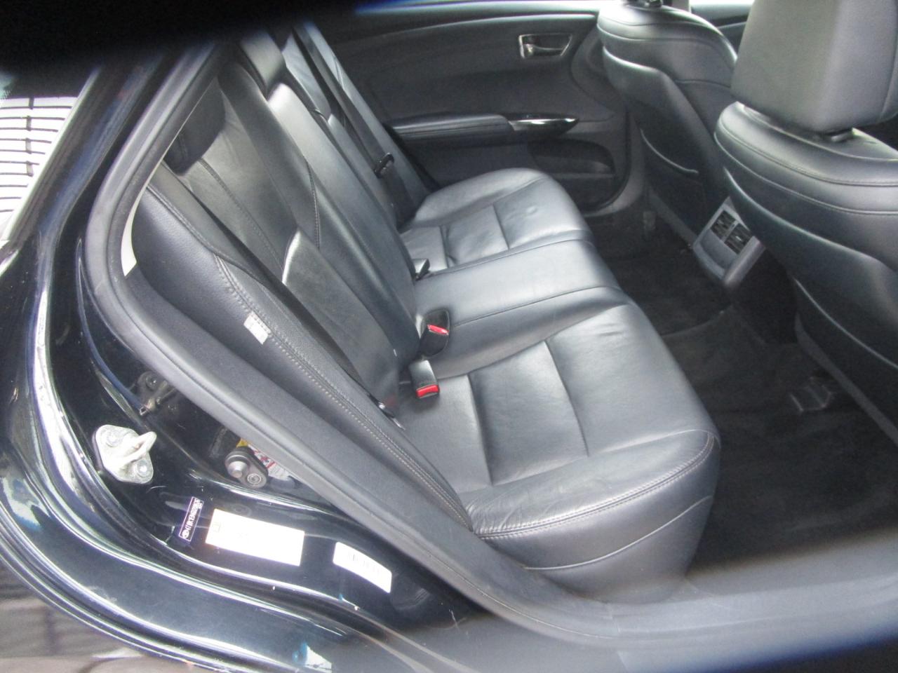 Toyota Avalon XLE 2016