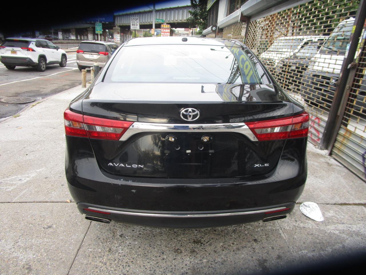 Toyota Avalon XLE 2016