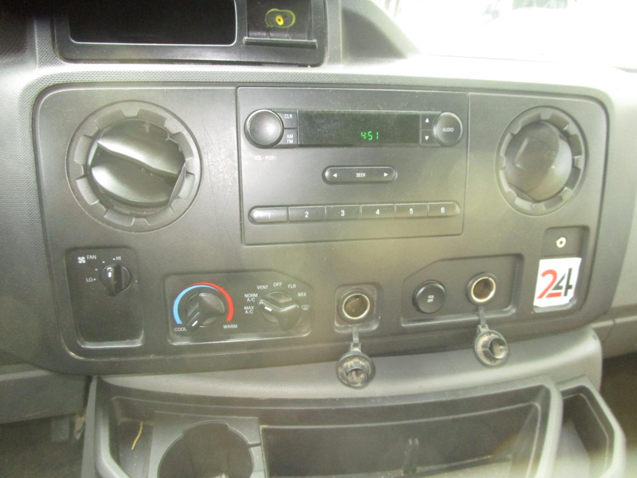Ford Econoline E-250 2013