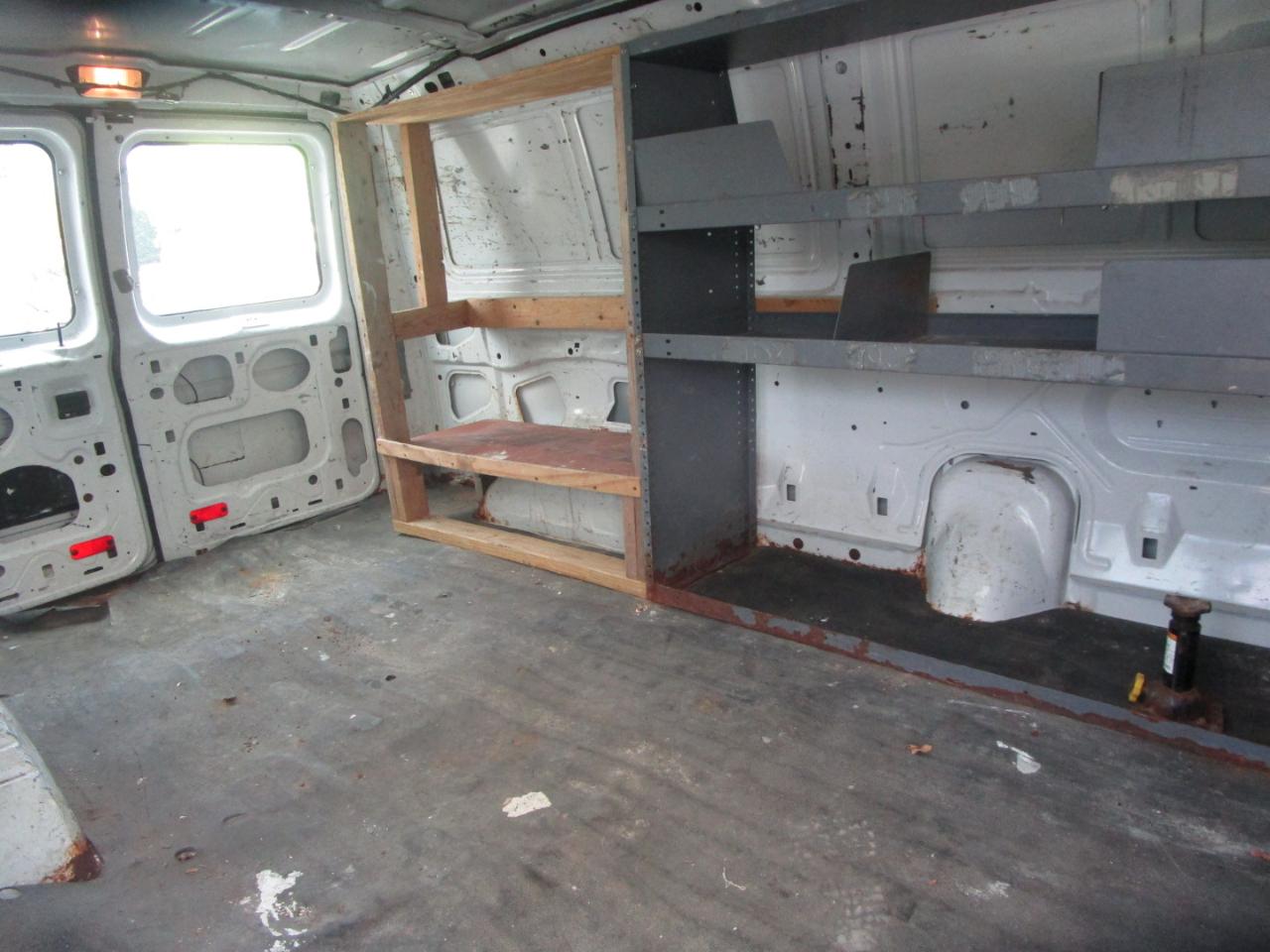 Ford Econoline E-250 2013
