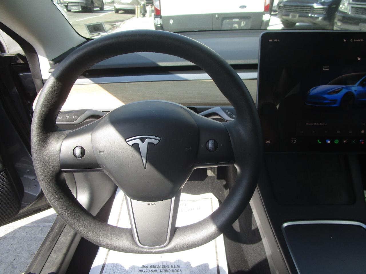 Tesla Model 3  2023