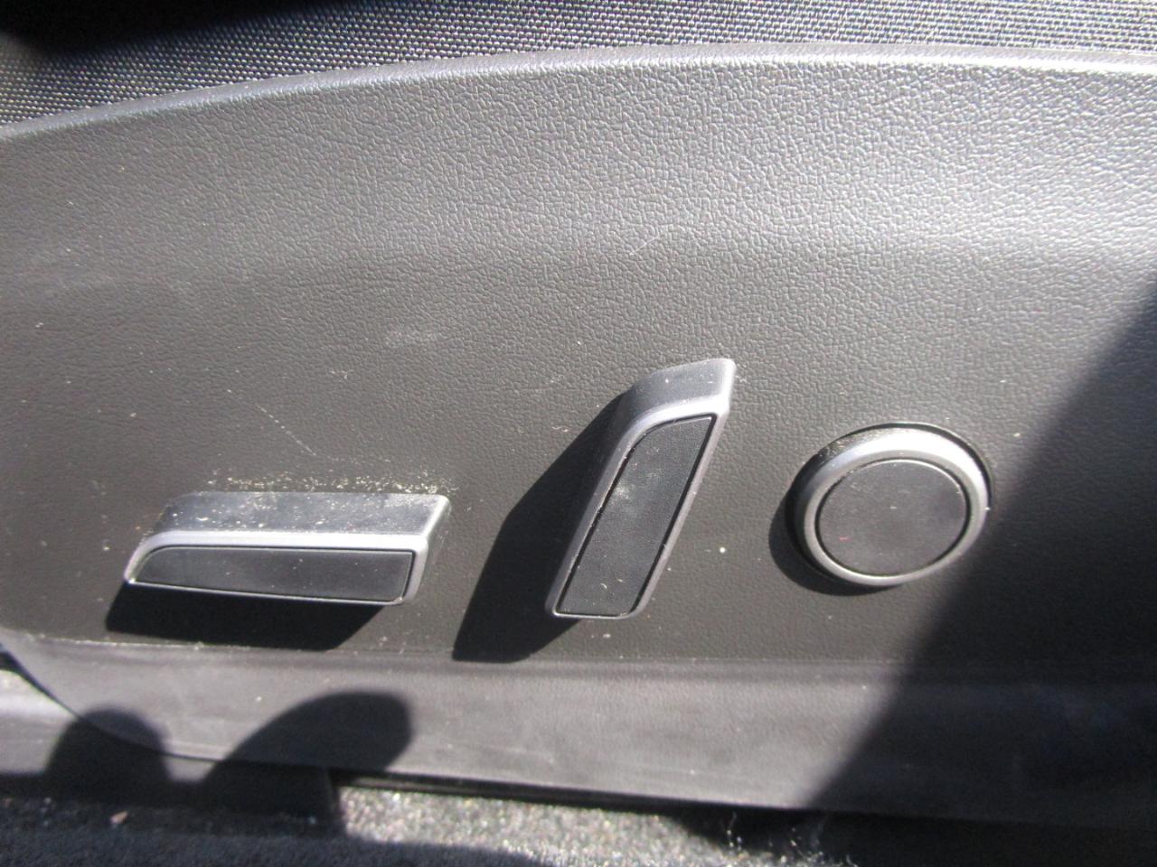 Tesla Model 3  2023