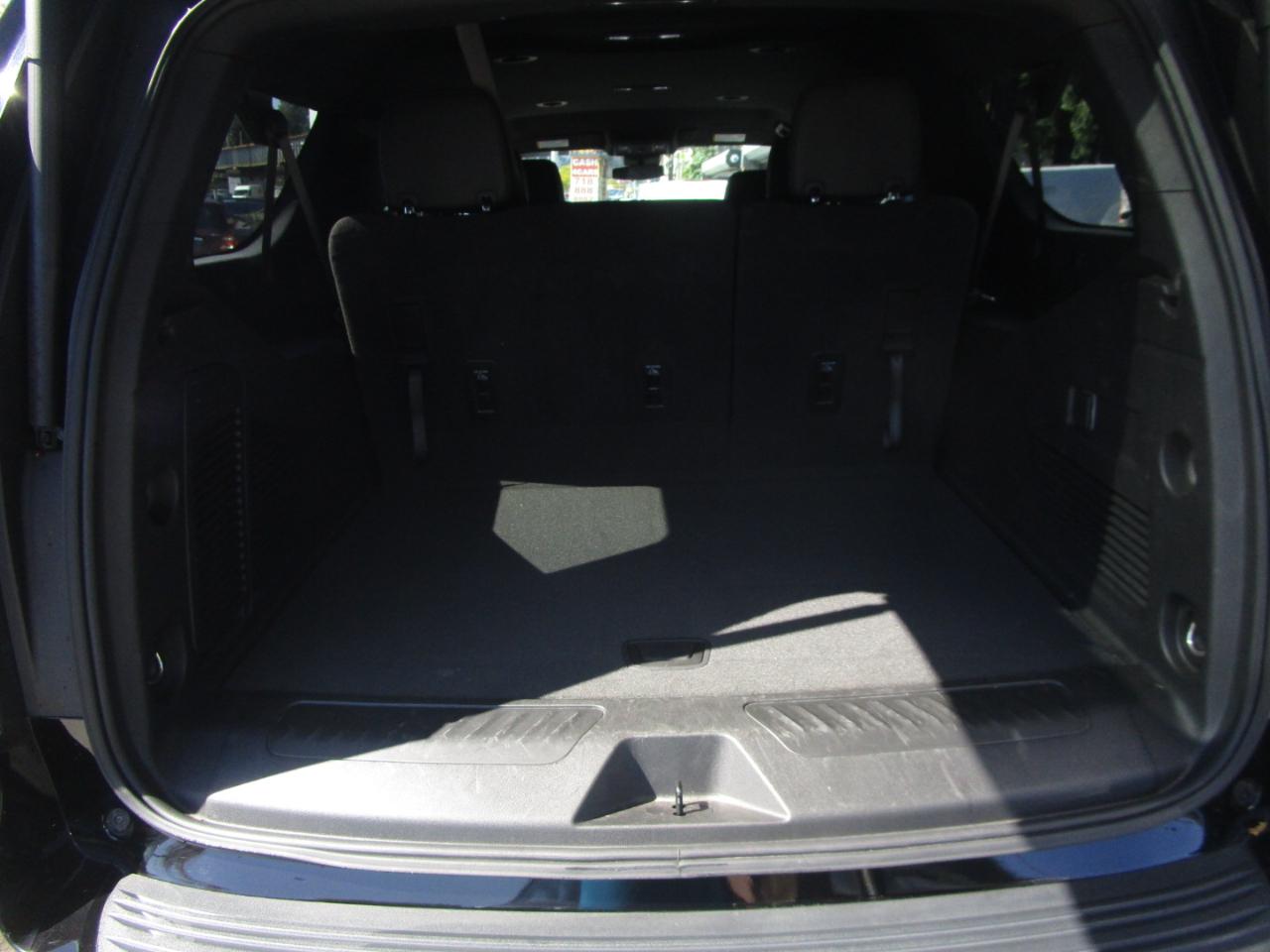 Chevrolet Suburban LT 4WD 2025