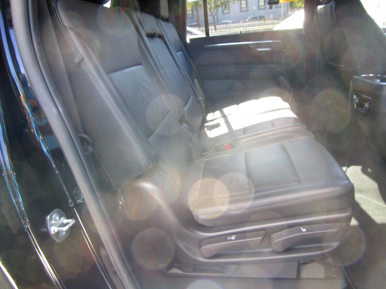 Chevrolet Suburban LT 4WD 2025