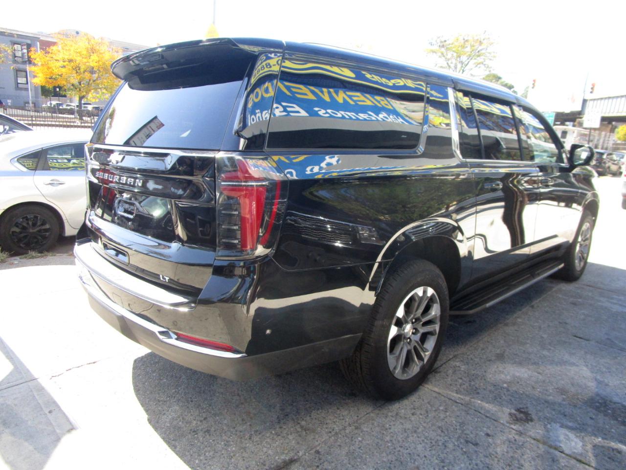 Chevrolet Suburban LT 4WD 2025