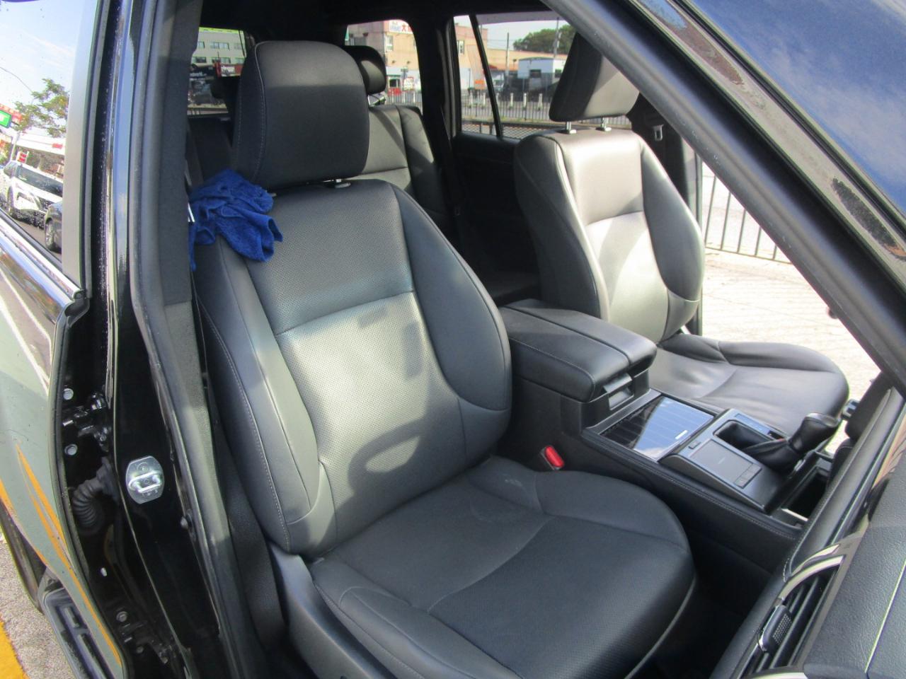 Lexus GX 460 4WD 4dr Premium 2023