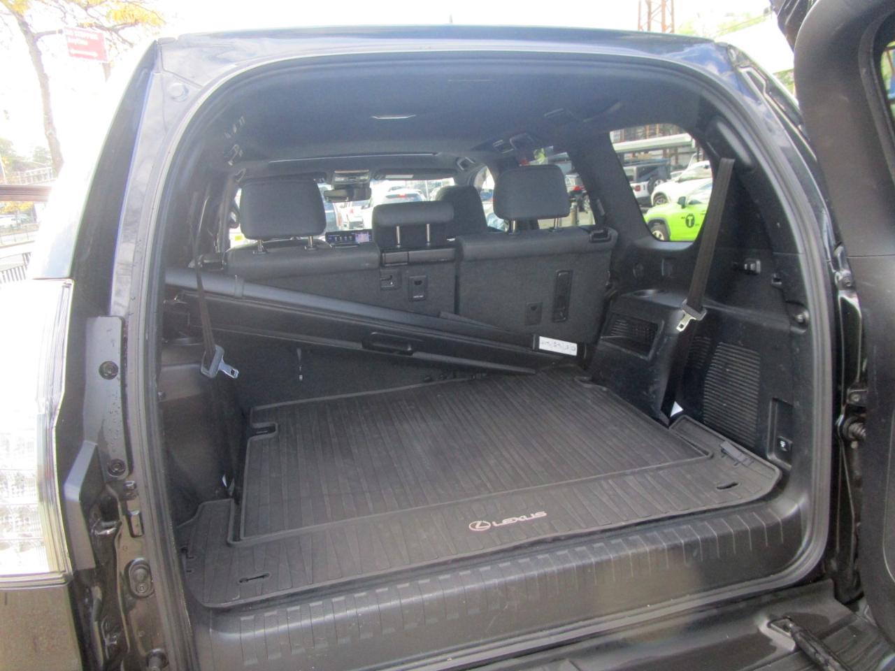 Lexus GX 460 4WD 4dr Premium 2023
