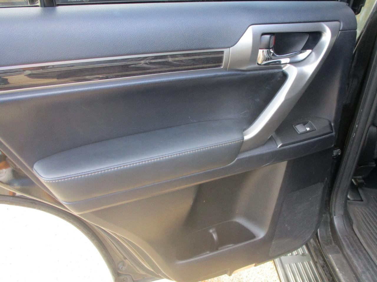 Lexus GX 460 4WD 4dr Premium 2023