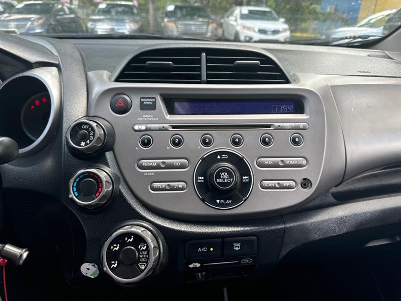 Honda Fit 5-Speed AT 2013