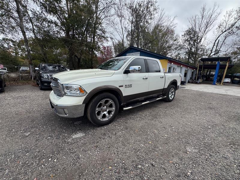 2017 RAM Ram 1500 Pickup Laramie