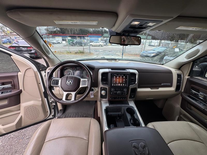 RAM 1500 Laramie Crew Cab SWB 2WD 2017