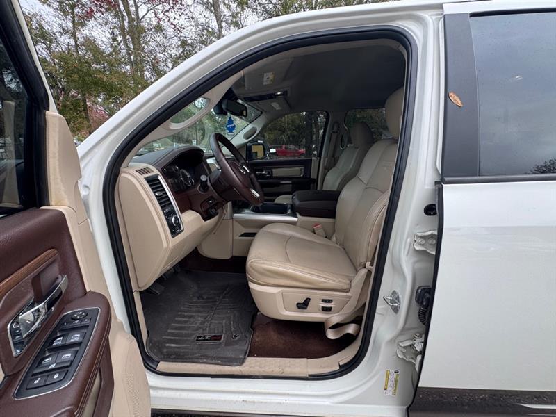 RAM 1500 Laramie Crew Cab SWB 2WD 2017