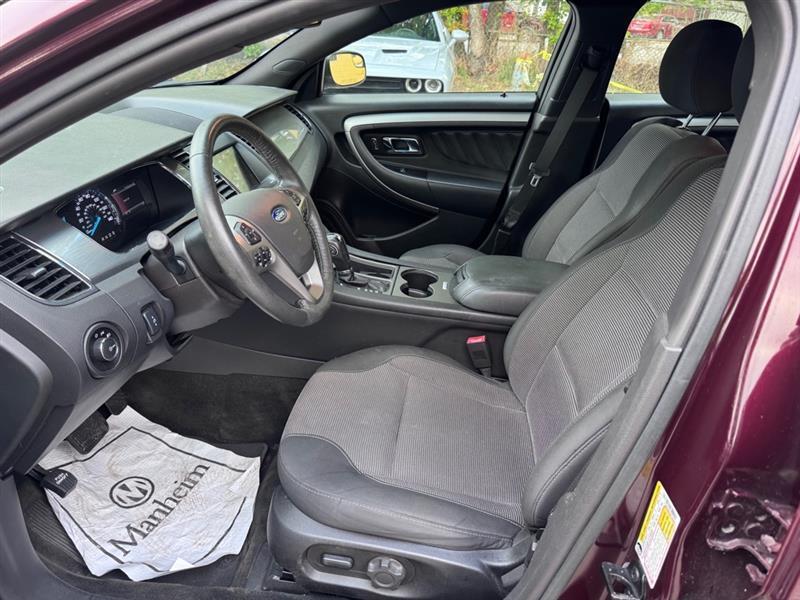 2018 Ford Taurus SEL - Photo 6