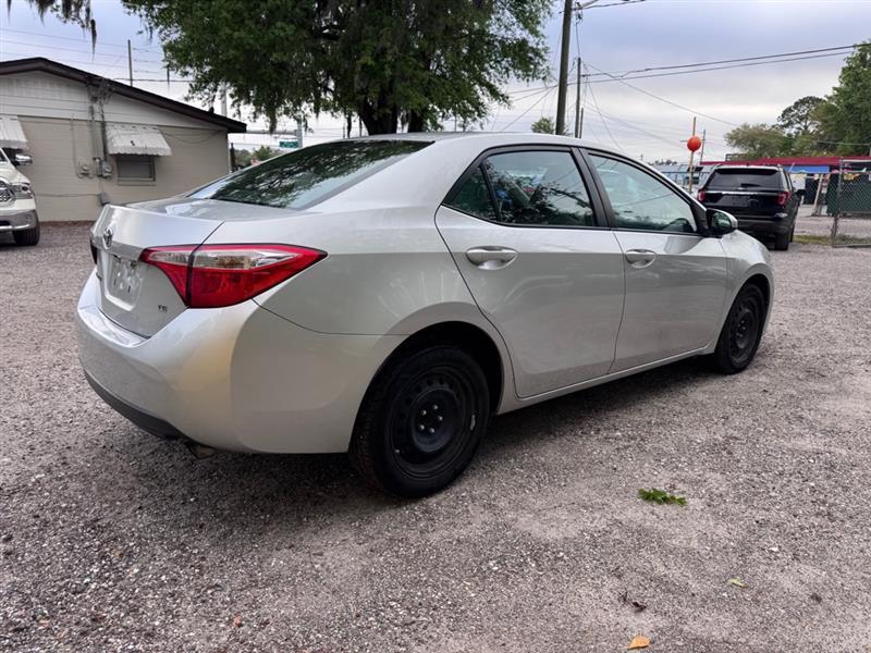 Toyota Corolla LE CVT 2016