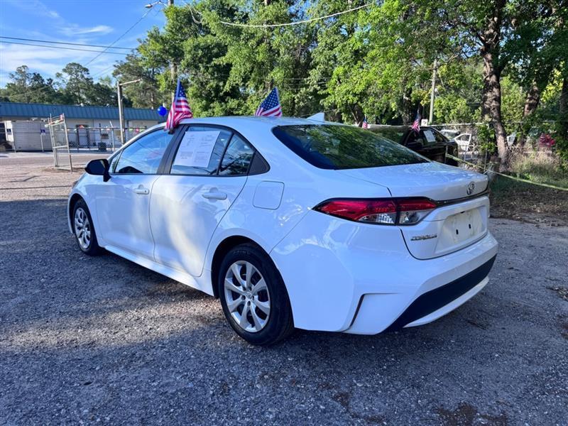 Toyota Corolla LE 2021