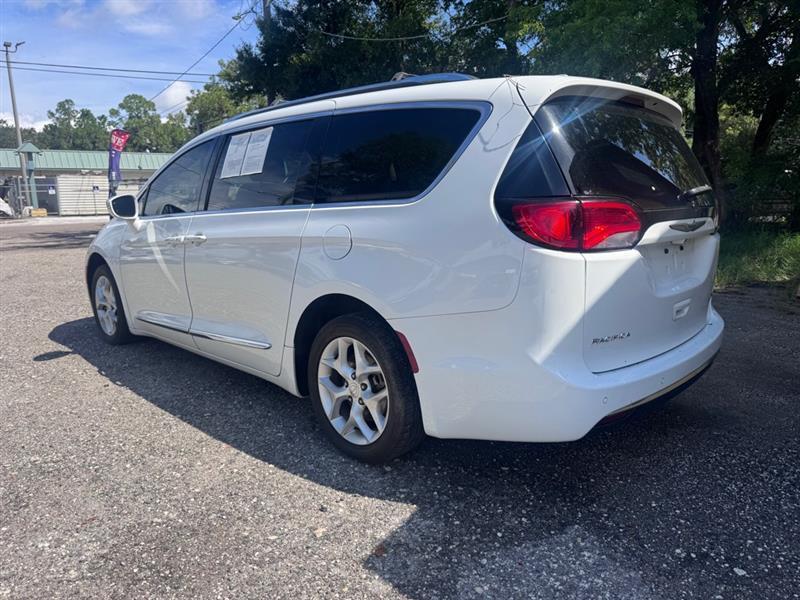 Chrysler Pacifica Limited 2020