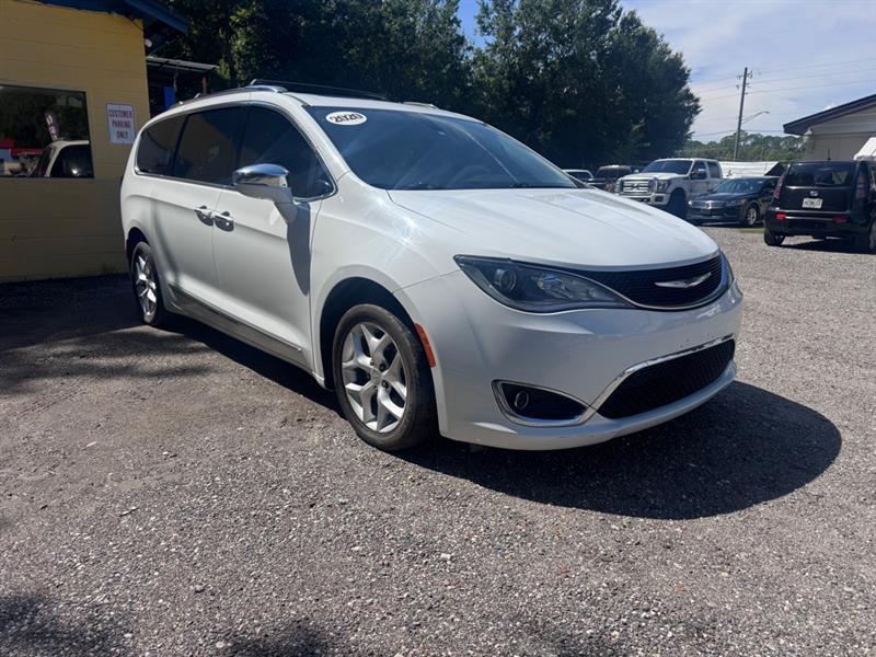 Chrysler Pacifica Limited 2020
