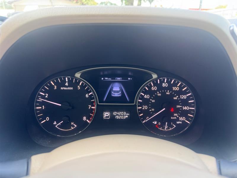 Nissan Pathfinder S 4WD 2014