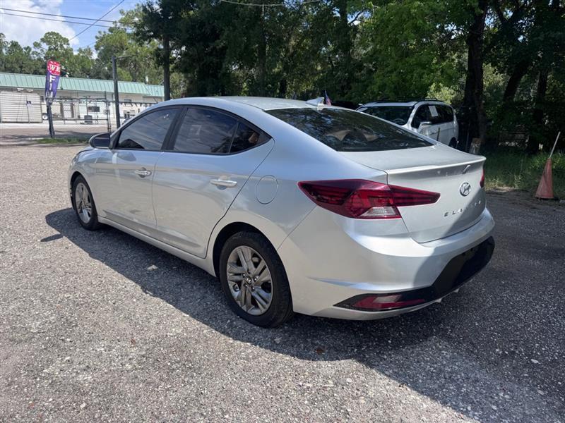 Hyundai Elantra Limited 2019