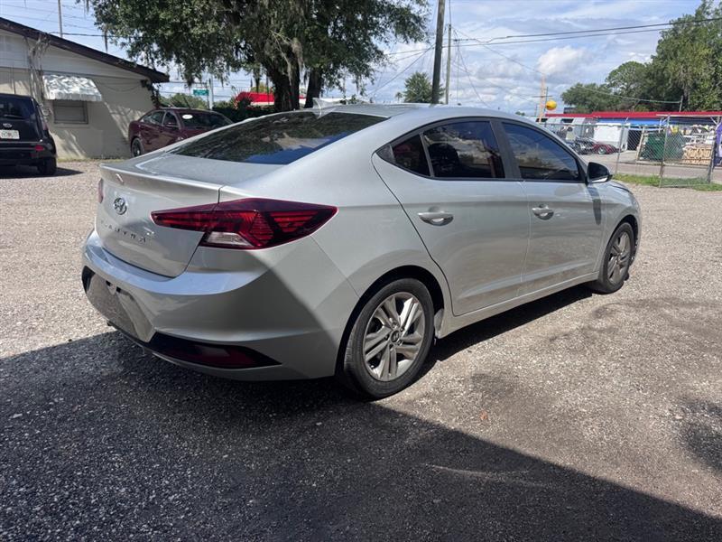Hyundai Elantra Limited 2019