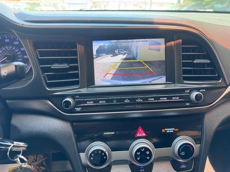 Hyundai Elantra Limited 2019