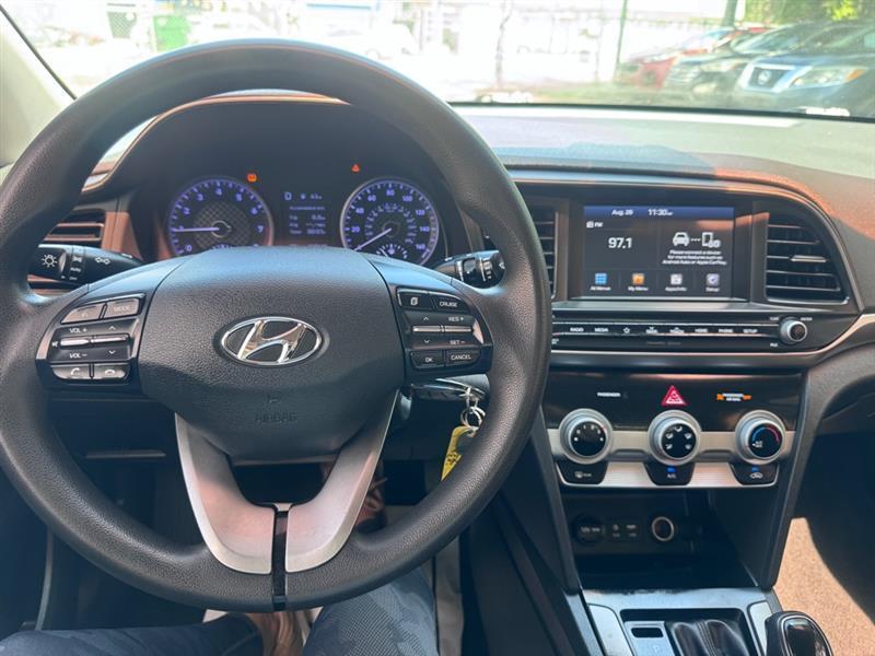 Hyundai Elantra Limited 2019