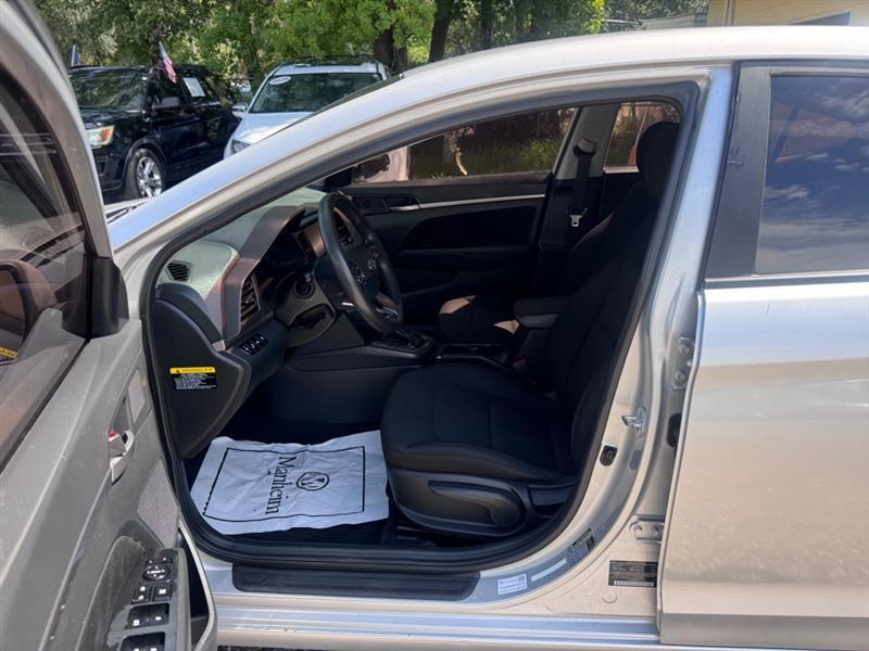 Hyundai Elantra Limited 2019