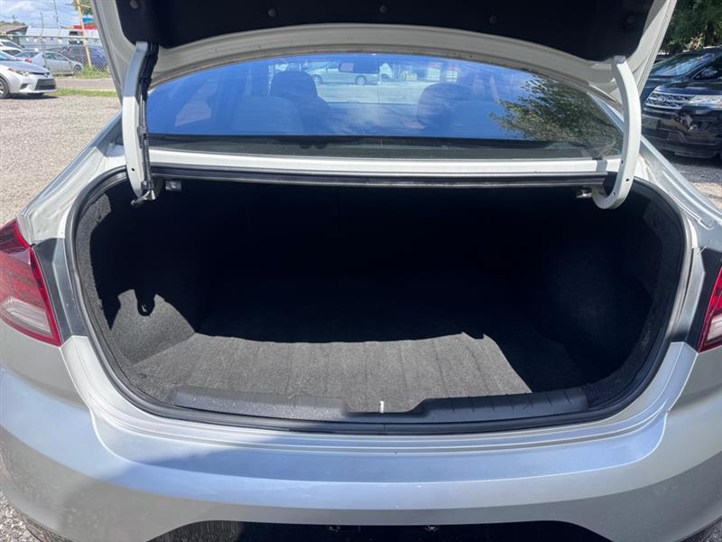Hyundai Elantra Limited 2019