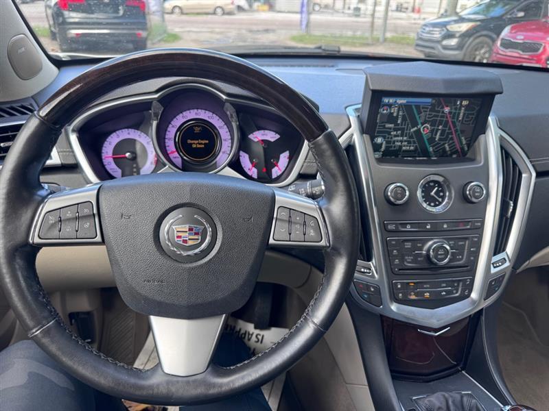 Cadillac SRX Luxury 2012