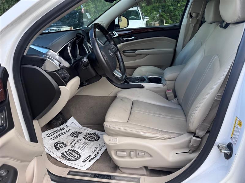 Cadillac SRX Luxury 2012