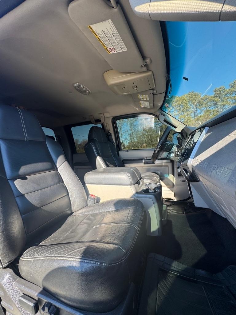 Ford F-250 SD XL Crew Cab 4WD 2008