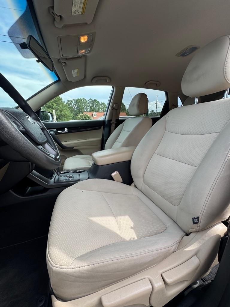 Kia Sorento LX 2WD 2013