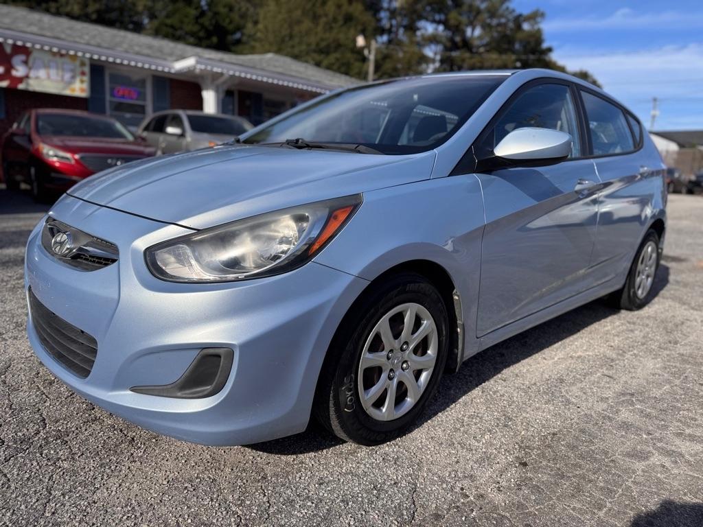 2014 Hyundai Accent GS 5-Door