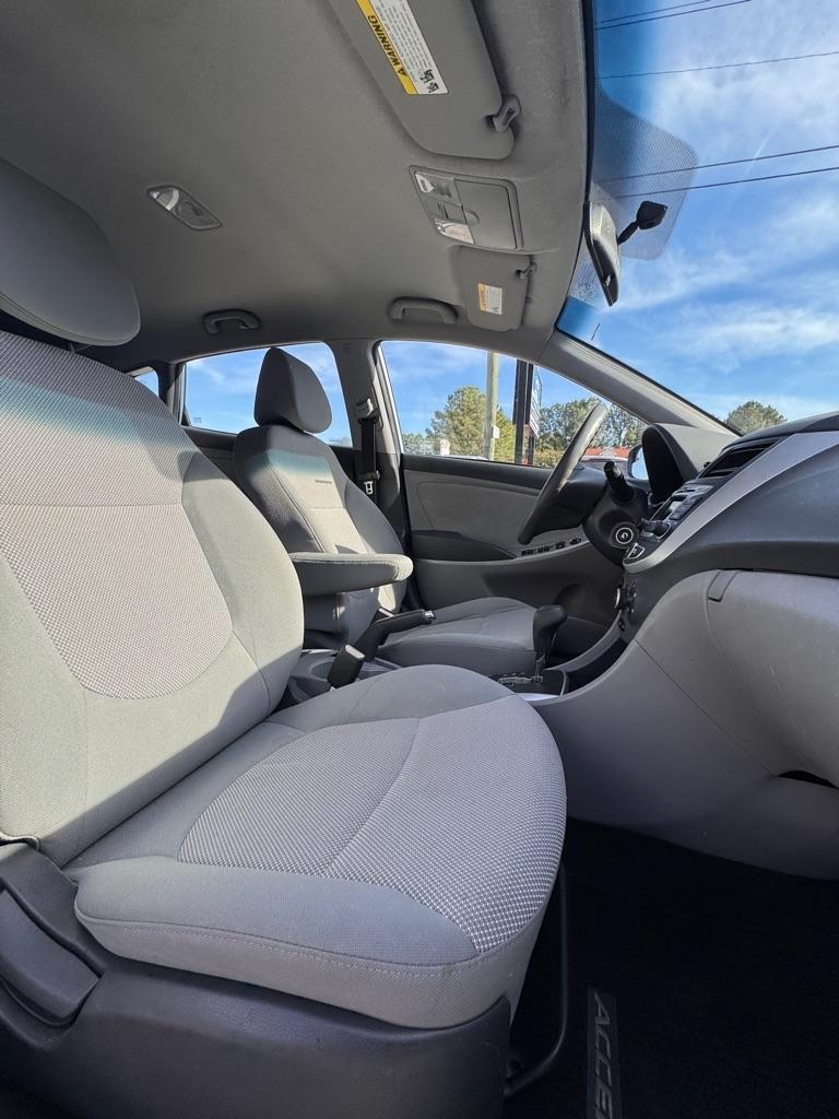 Hyundai Accent GS 5-Door 2014