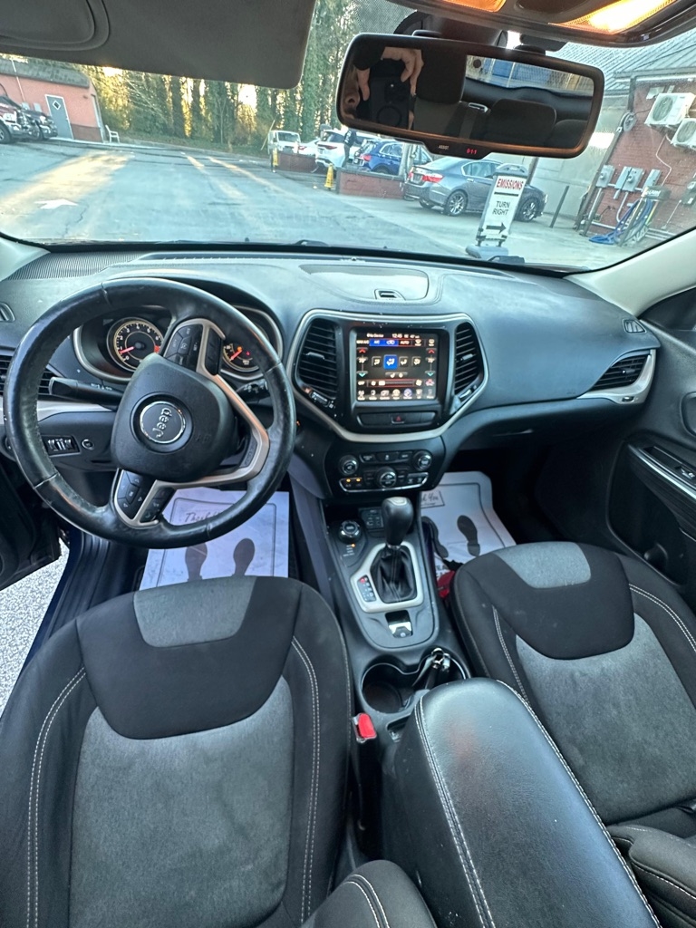 Jeep Cherokee Latitude 4WD 2014