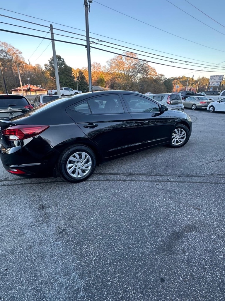 Hyundai Elantra SE 6M 2019