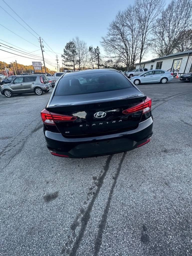 Hyundai Elantra SE 6M 2019