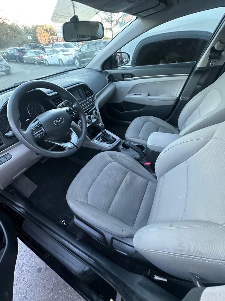Hyundai Elantra SE 6M 2019