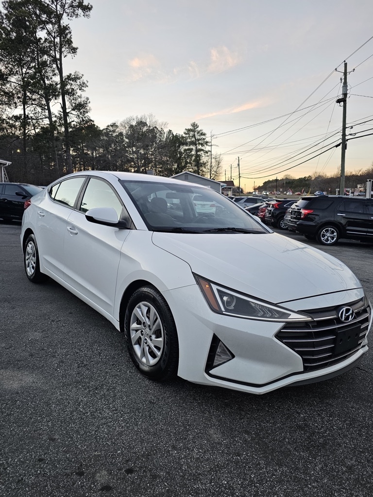 Hyundai Elantra SE 6M 2019