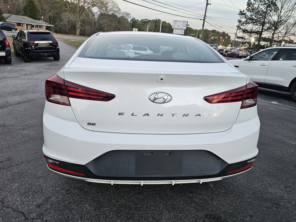 Hyundai Elantra SE 6M 2019