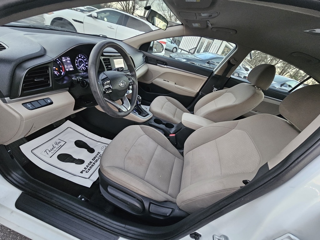 Hyundai Elantra SE 6M 2019