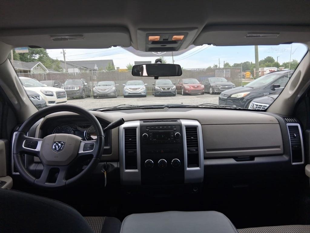 Dodge Ram 1500 SLT Crew Cab 2WD 2009