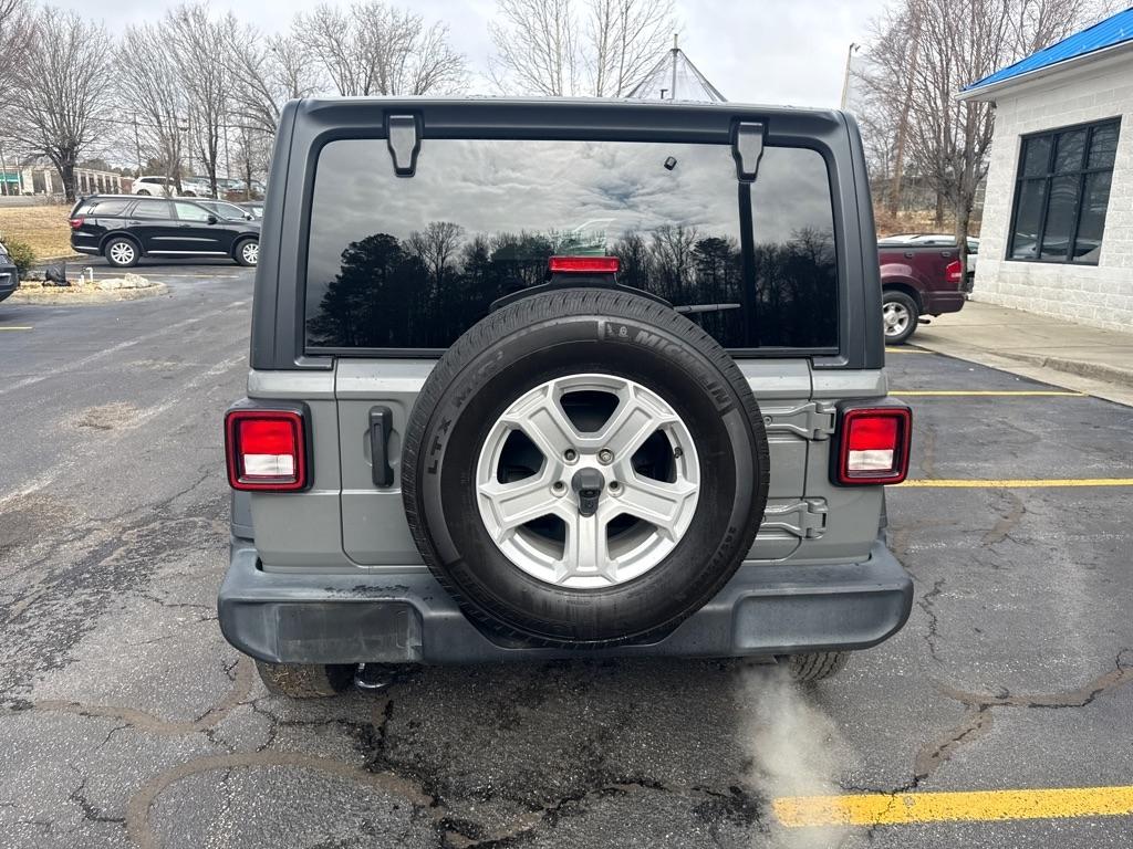 Jeep Wrangler 4WD 4dr Unlimited Sahara 2015